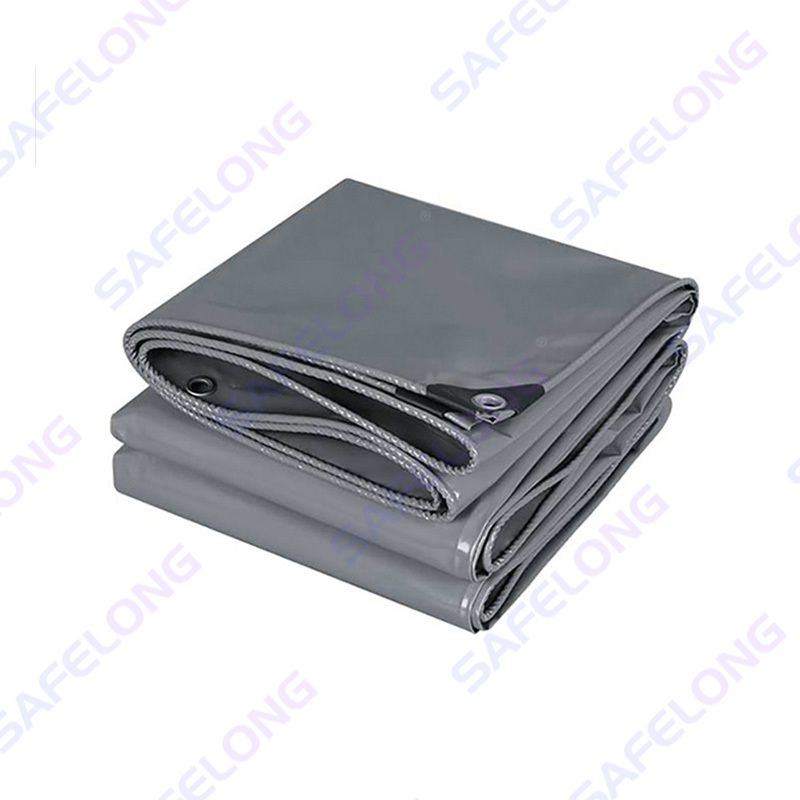 برزنت با چاقو خراشیده شده